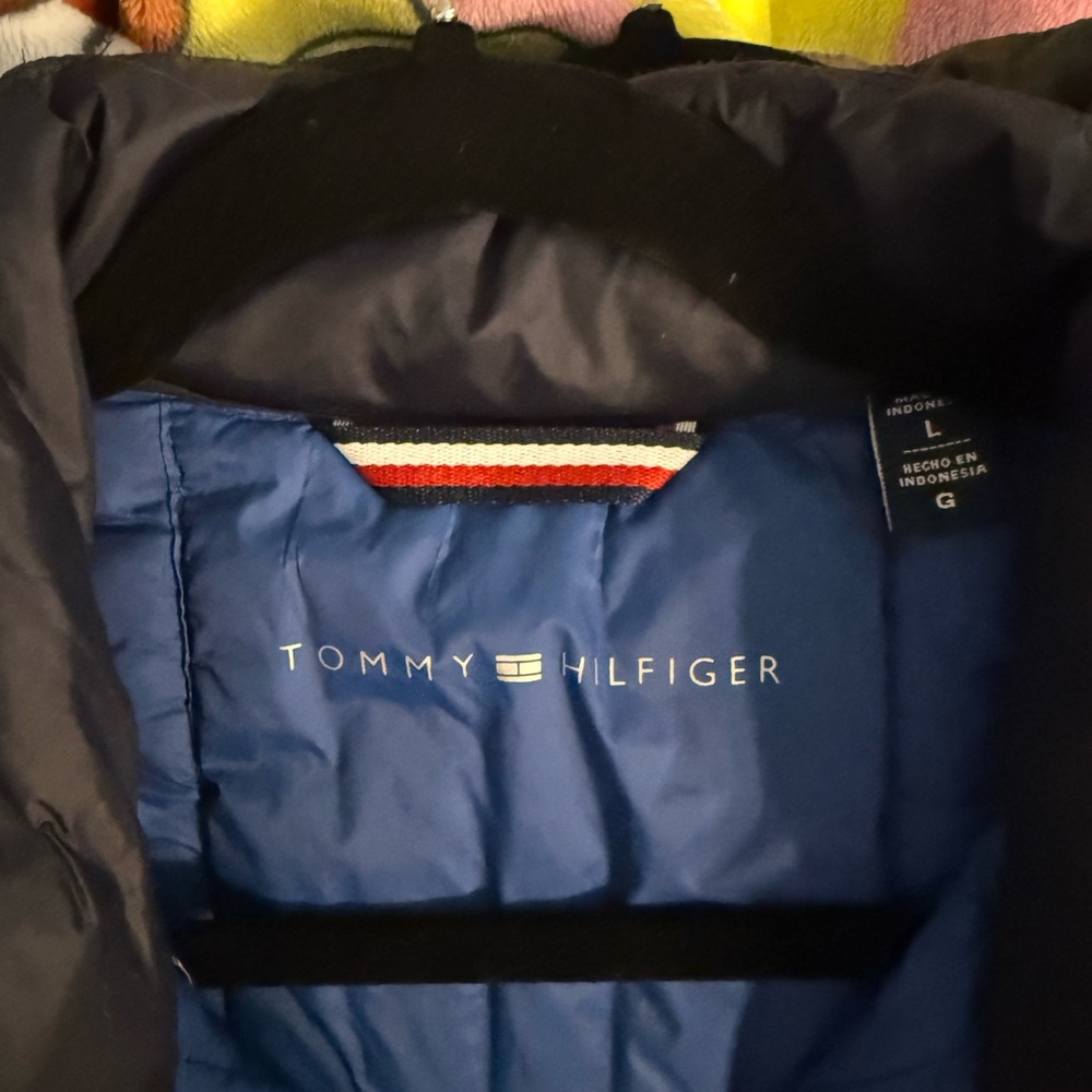 Tommy Hilfiger Men's Dark Blue Quilted Vest - Picture 3 of 6